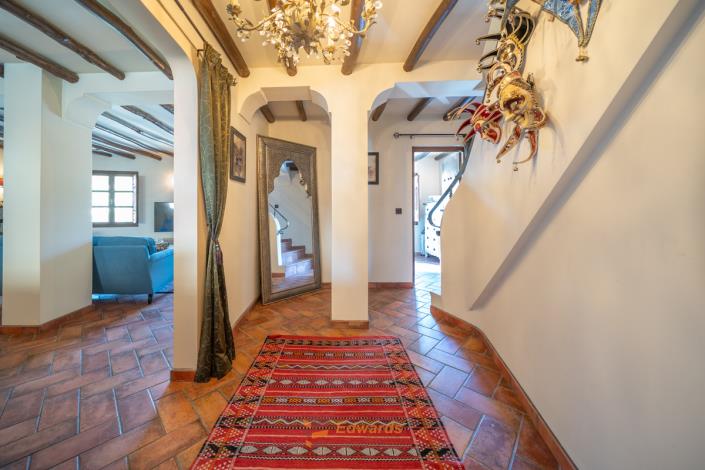 Image No.40-4 Bed Village House for sale