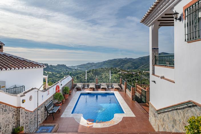 Image No.7-2 Bed Villa / Detached for sale