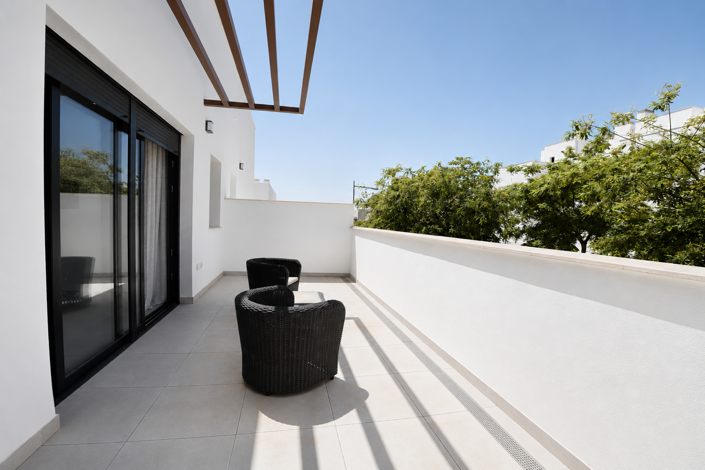 Image No.27-3 Bed Townhouse for sale