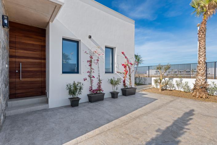 Image No.34-3 Bed Villa / Detached for sale
