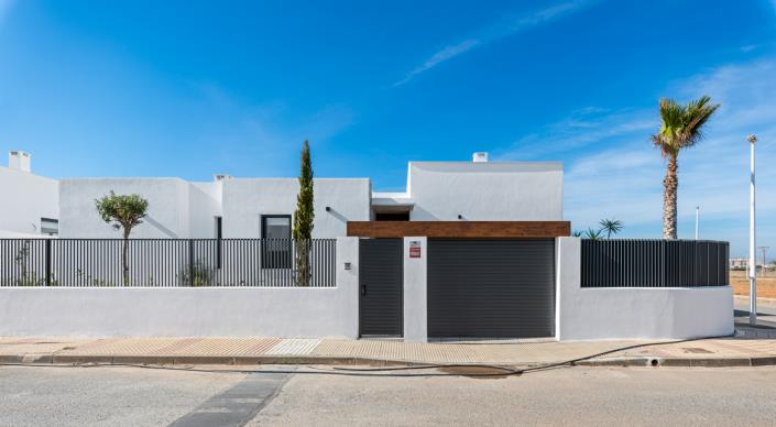 Image No.35-3 Bed Villa / Detached for sale