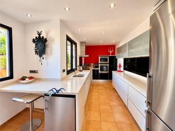 MMv9-Kitchen