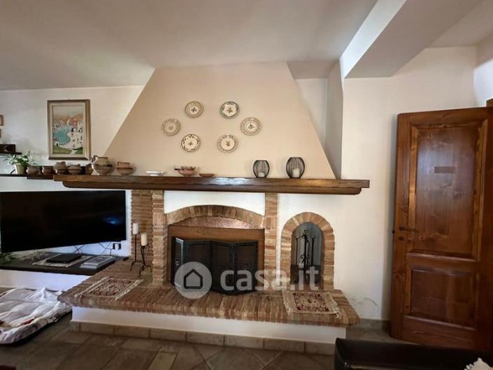 Image No.3-Maison de campagne de 4 chambres à vendre