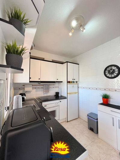 Image No.10-2 Bed Property for sale