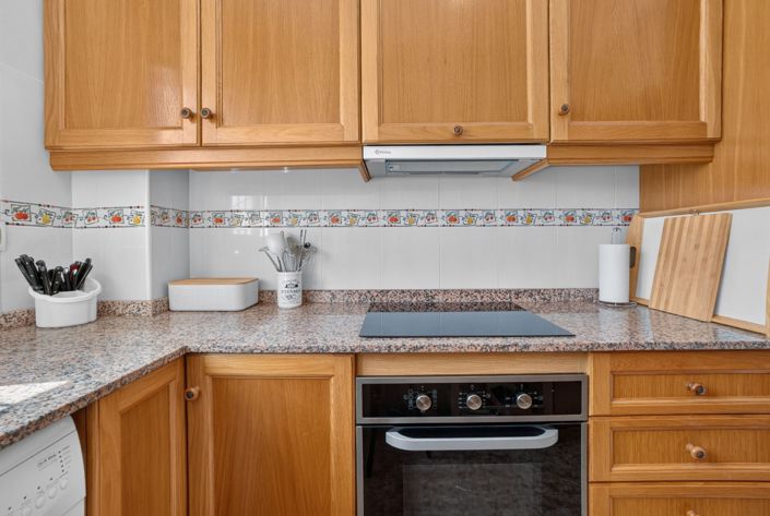 Image No.19-2 Bed Property for sale