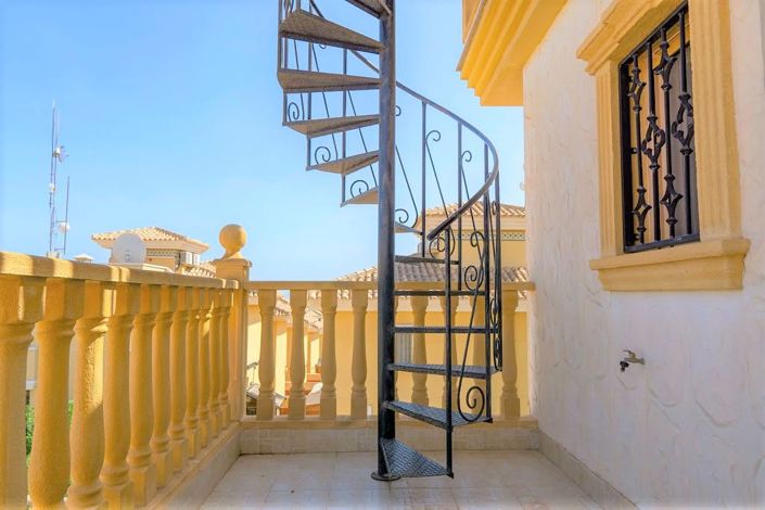 Image No.22-3 Bed Villa for sale