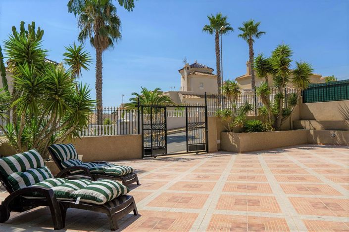 Image No.30-3 Bed Villa for sale