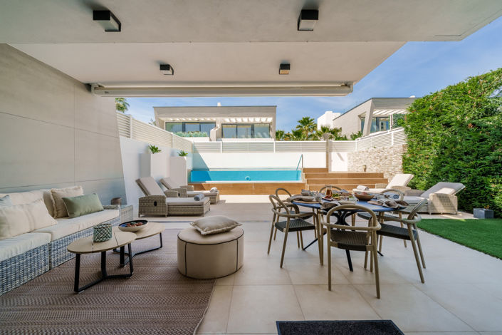Image No.17-5 Bed Villa for sale