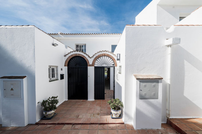 Image No.37-4 Bed Townhouse for sale