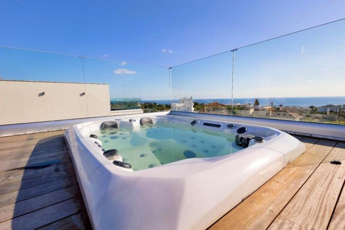 Image No.2-3 Bed Villa / Detached for sale