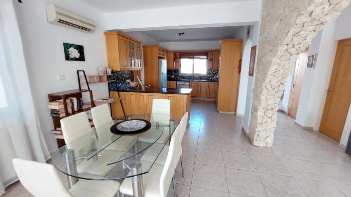 Image No.3-3 Bed Villa / Detached for sale