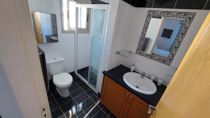 Image No.17-3 Bed Villa / Detached for sale