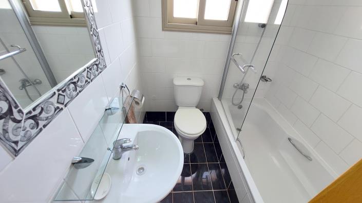 Image No.18-3 Bed Villa / Detached for sale