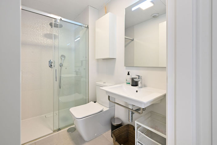 Image No.12-3 Bed Apartment for sale