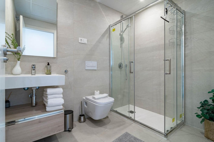 Image No.21-3 Bed Apartment for sale
