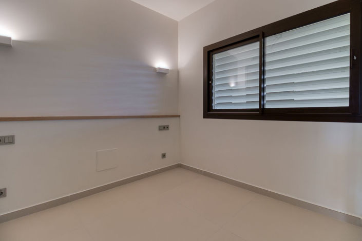 Image No.22-2 Bed Apartment for sale