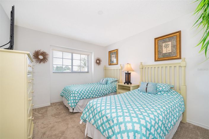 Image No.32-5 Bed Property for sale