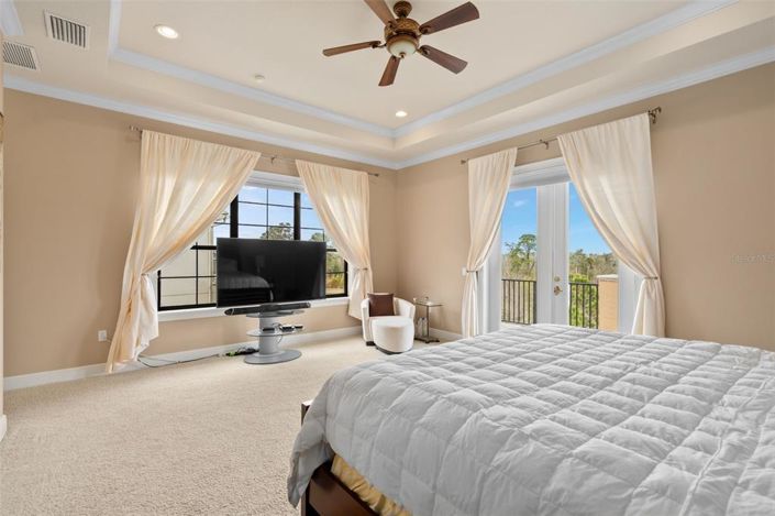 Image No.34-5 Bed Property for sale