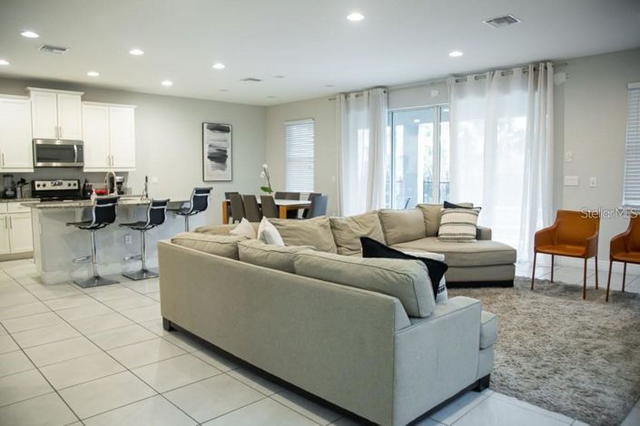 Image No.3-4 Bed Property for sale