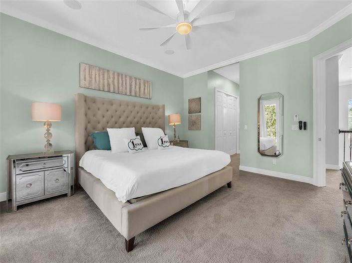 Image No.26-5 Bed Property for sale