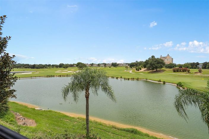 Image No.2-5 Bed Property for sale
