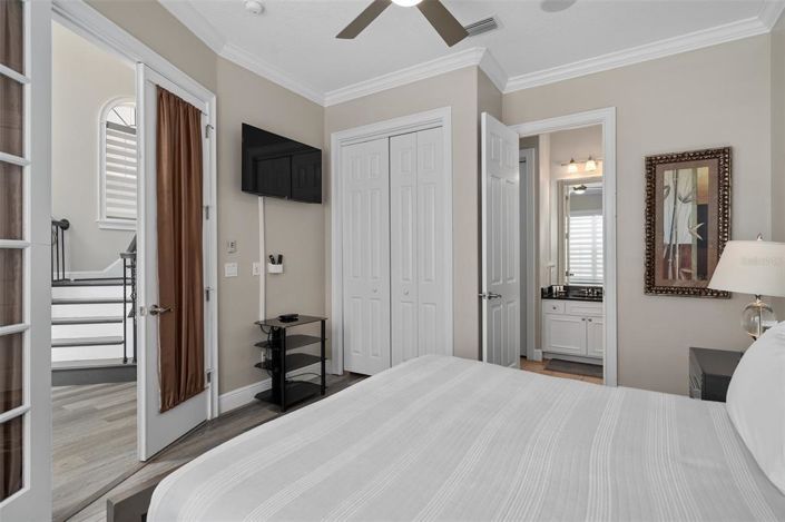 Image No.51-5 Bed Property for sale