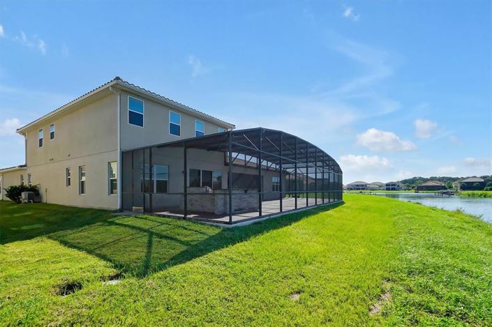 Image No.45-5 Bed Property for sale