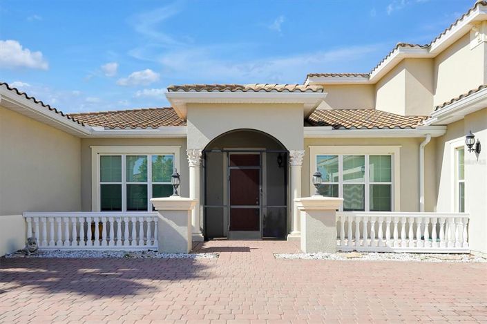 Image No.7-5 Bed Property for sale