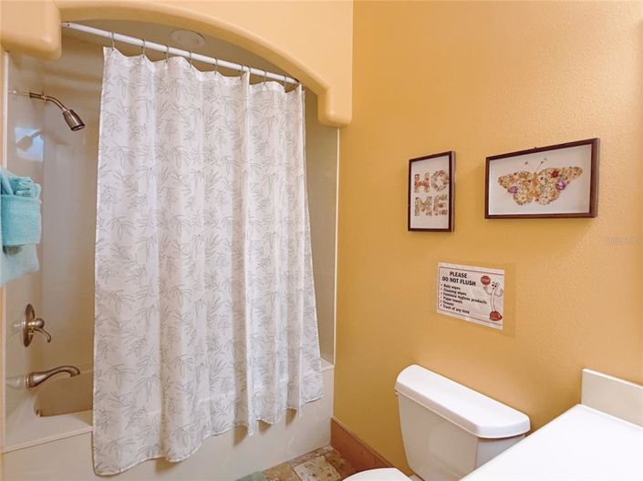 Image No.57-5 Bed Property for sale