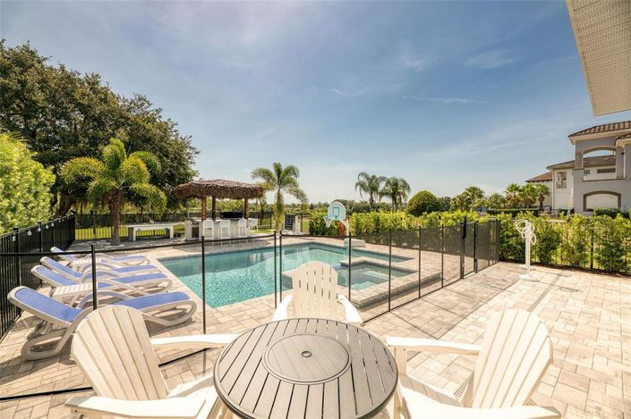 Image No.36-6 Bed Property for sale