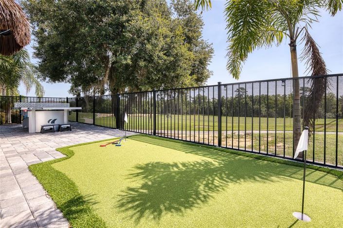 Image No.45-6 Bed Property for sale