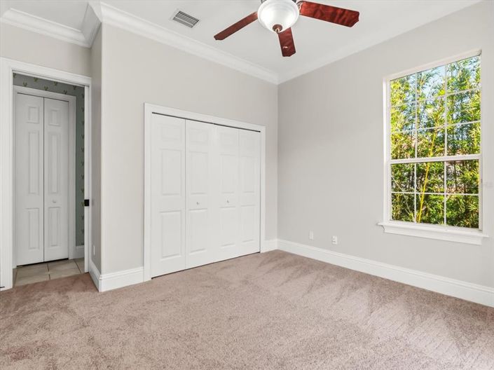 Image No.23-6 Bed Property for sale