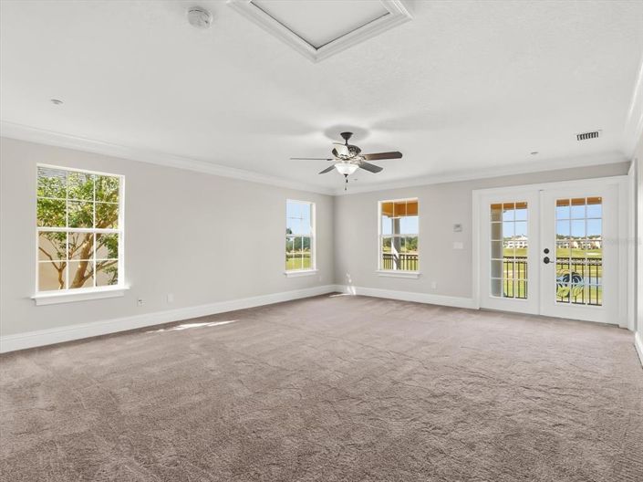 Image No.30-6 Bed Property for sale