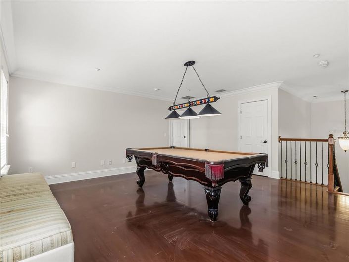 Image No.35-6 Bed Property for sale
