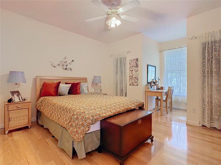 Image No.53-6 Bed Property for sale