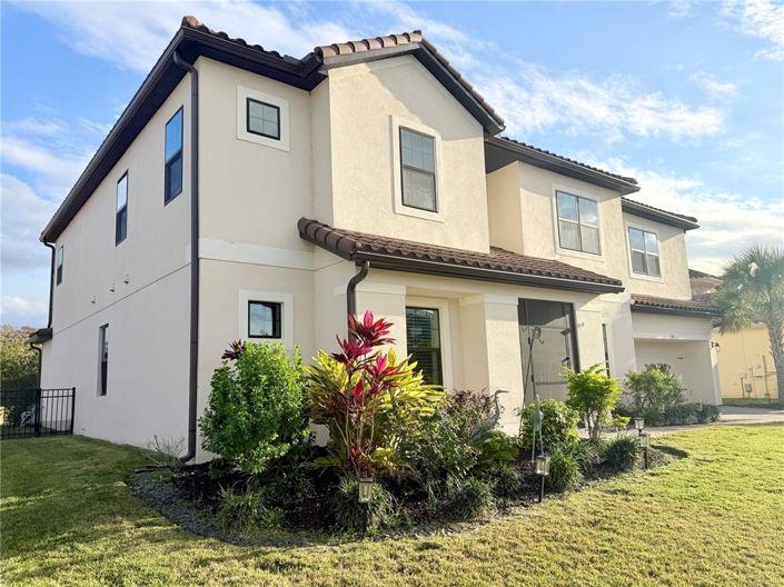 Image No.5-5 Bed Property for sale