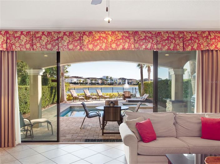 Image No.20-5 Bed Property for sale