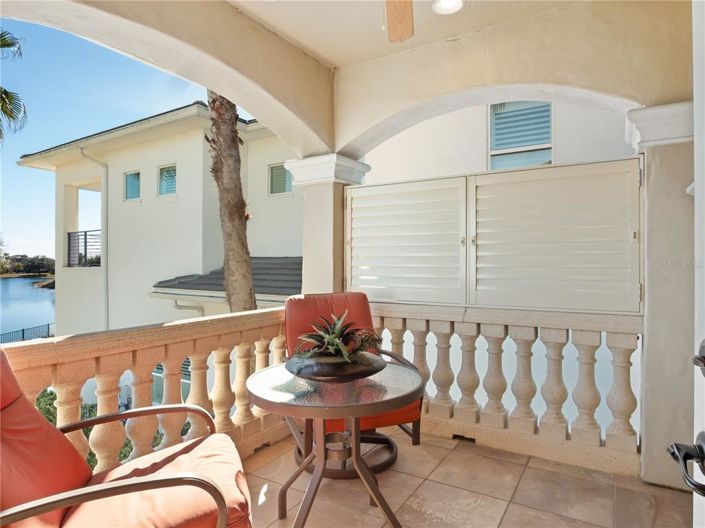 Image No.32-5 Bed Property for sale