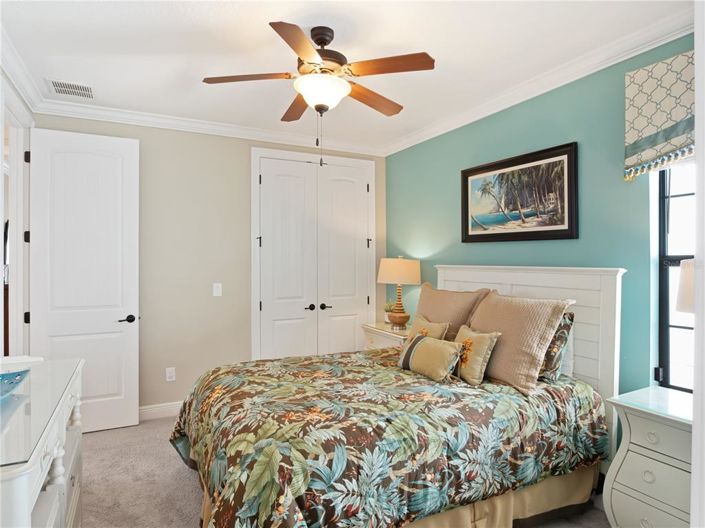 Image No.42-5 Bed Property for sale
