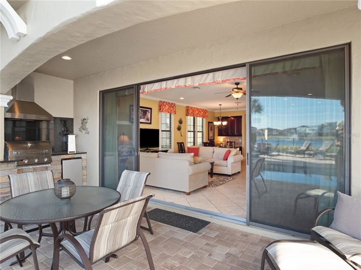 Image No.48-5 Bed Property for sale