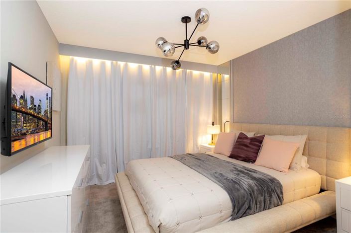 Image No.35-5 Bed Townhouse for sale