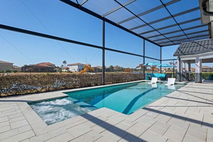 Image No.42-5 Bed Property for sale