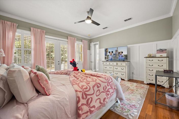 Image No.31-5 Bed Property for sale