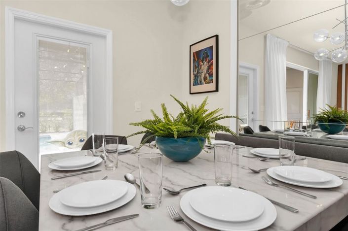 Image No.16-5 Bed Townhouse for sale
