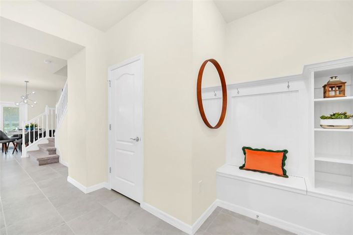 Image No.3-5 Bed Townhouse for sale