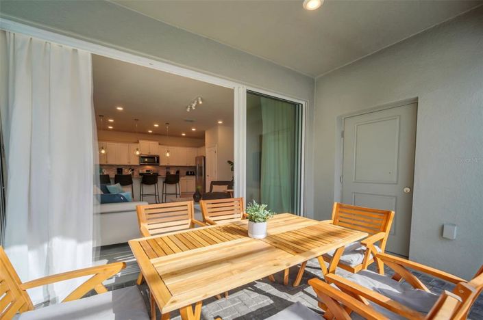 Image No.53-5 Bed Townhouse for sale
