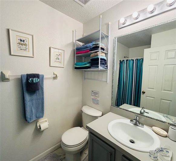 Image No.12-5 Bed Property for sale