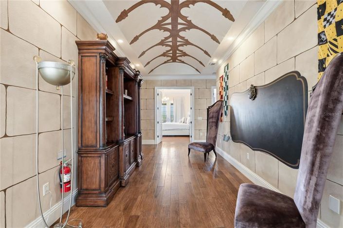 Image No.44-5 Bed Property for sale