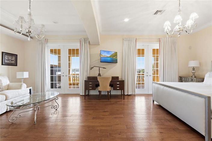 Image No.48-5 Bed Property for sale