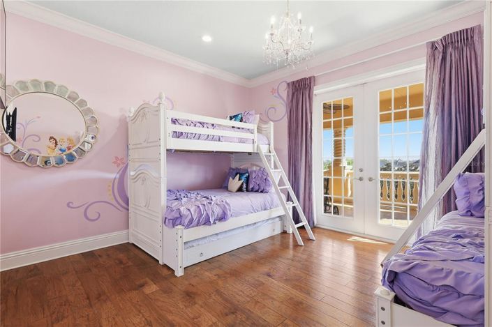 Image No.57-5 Bed Property for sale